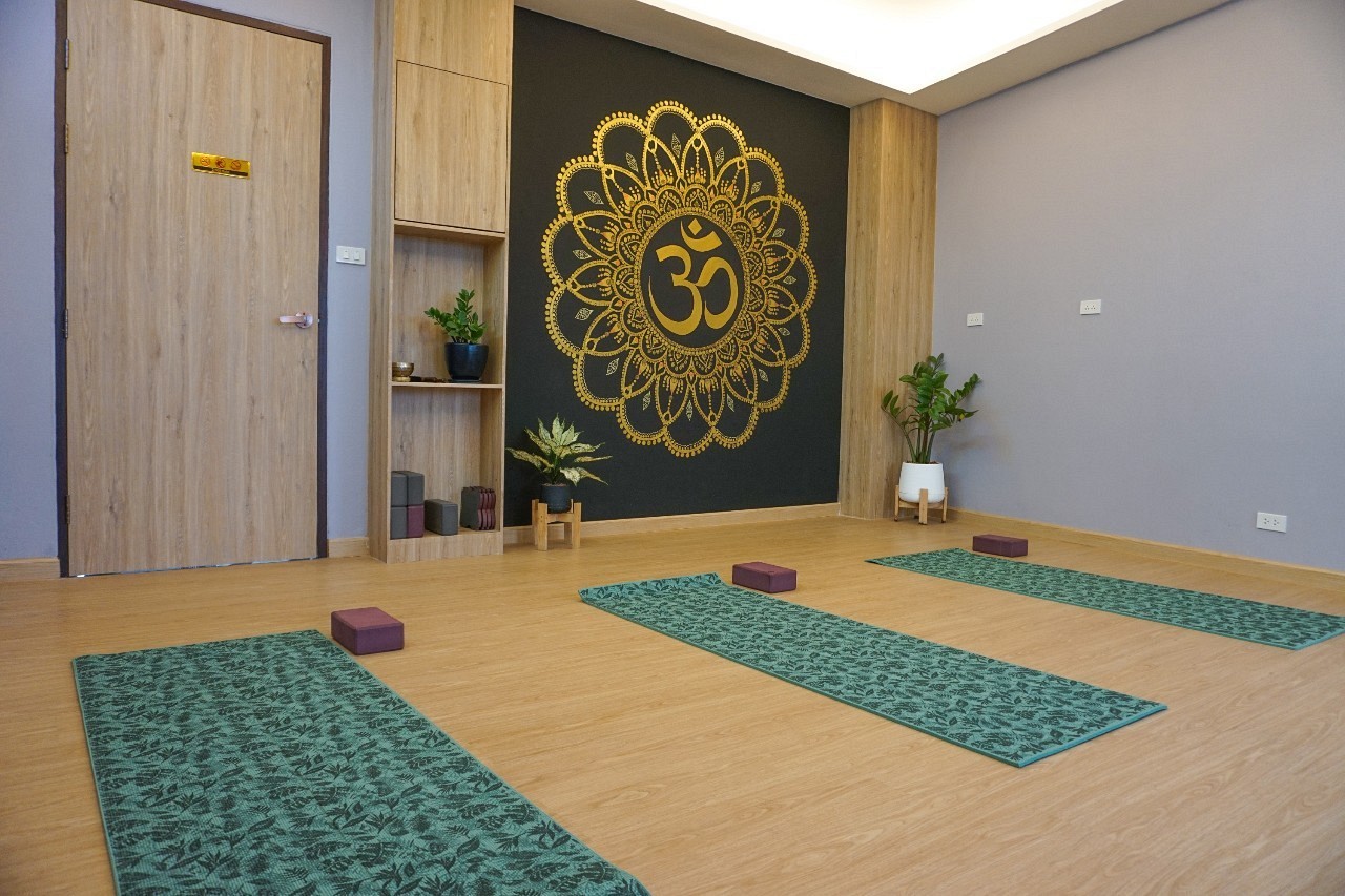 Shanti & Meeting Room