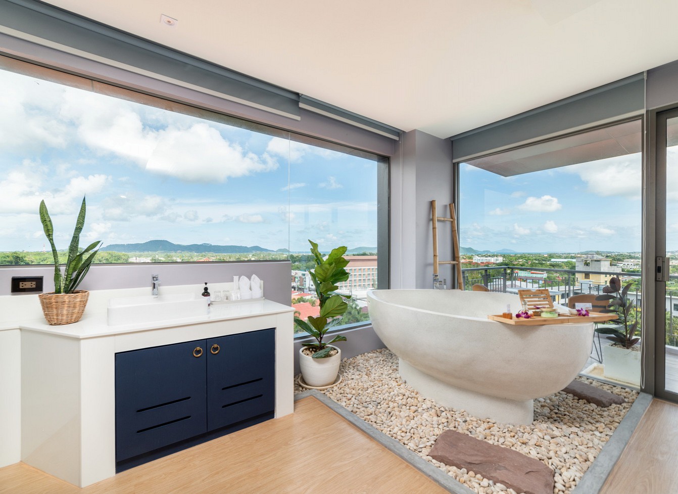 Family Suite Double/Twin