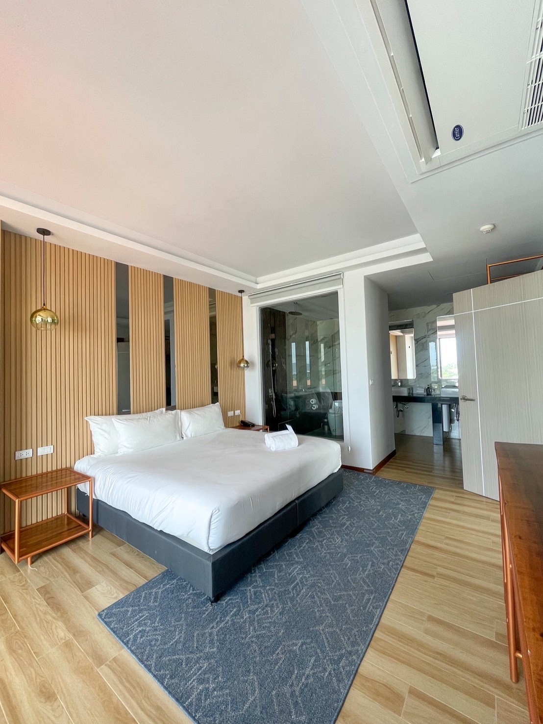 Premium Luxury Suite