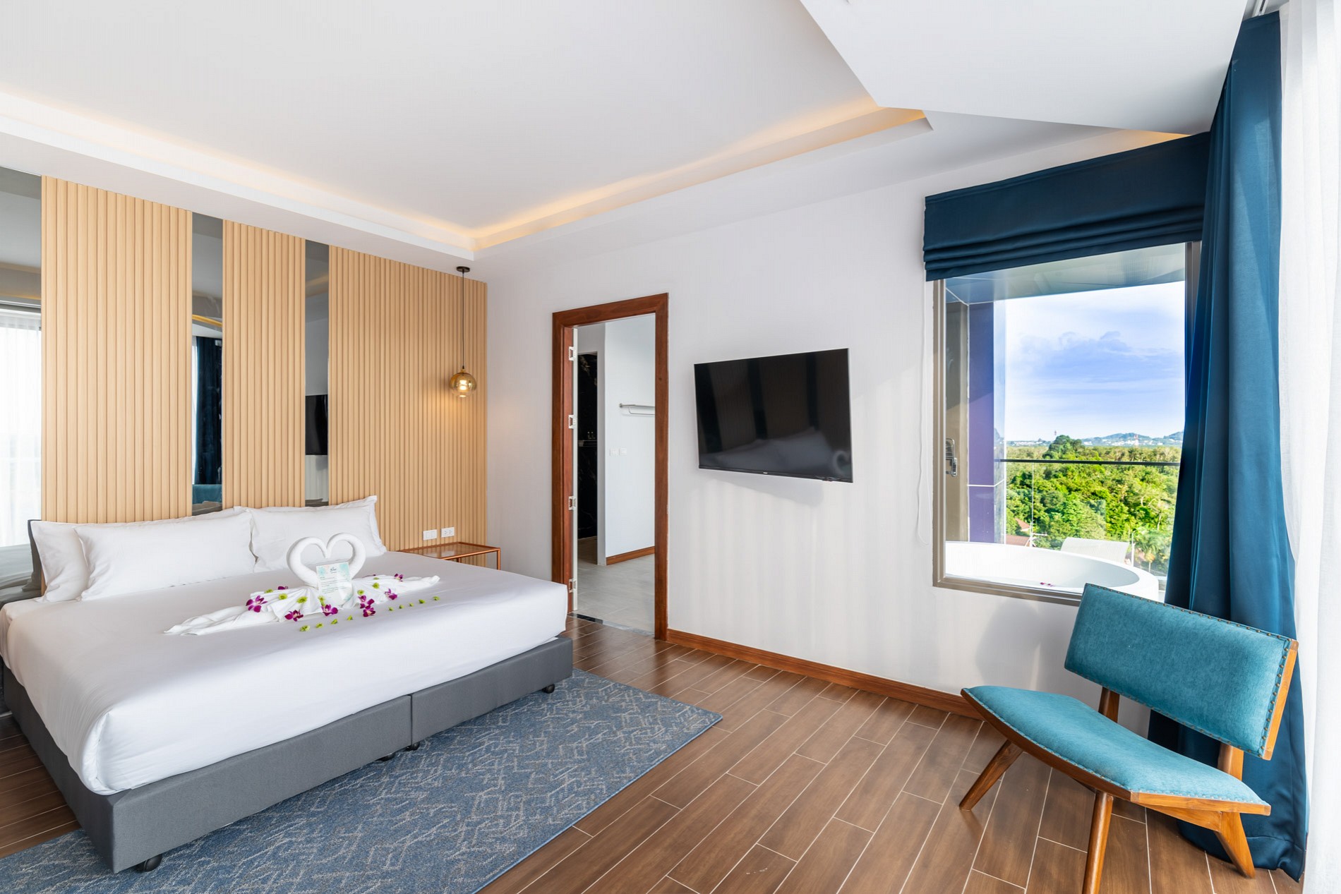 Panorama Executive Suite