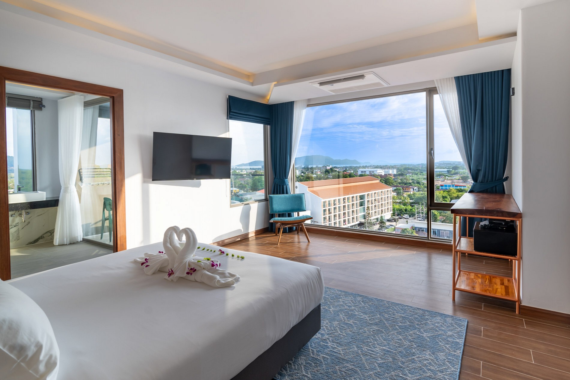 Panorama Executive Suite