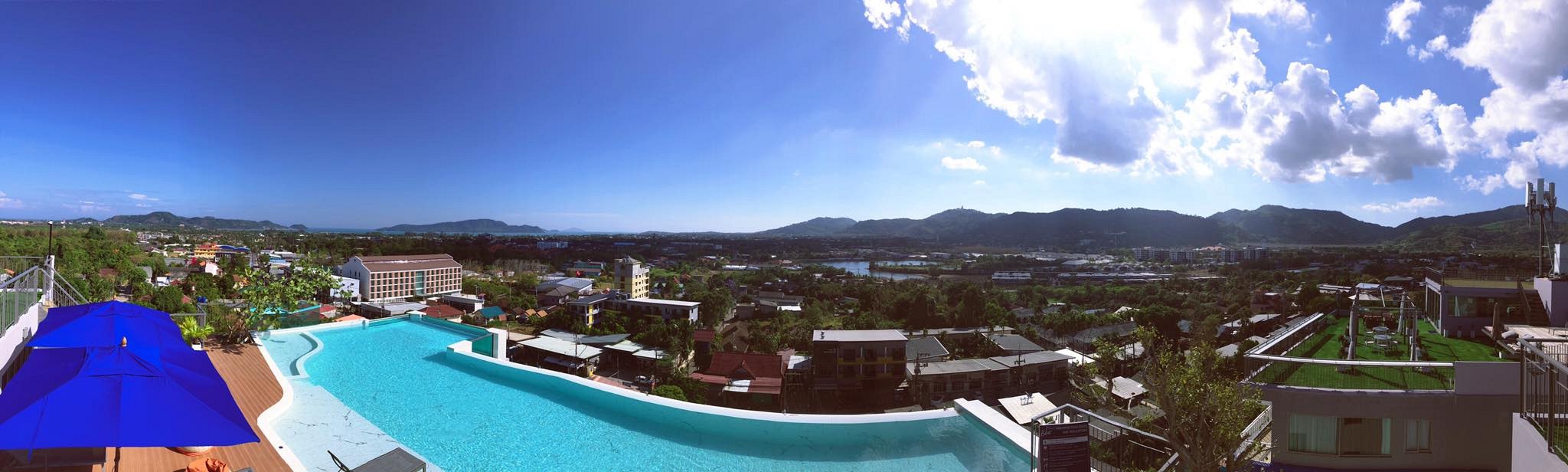Infinity Pool and Rooftop