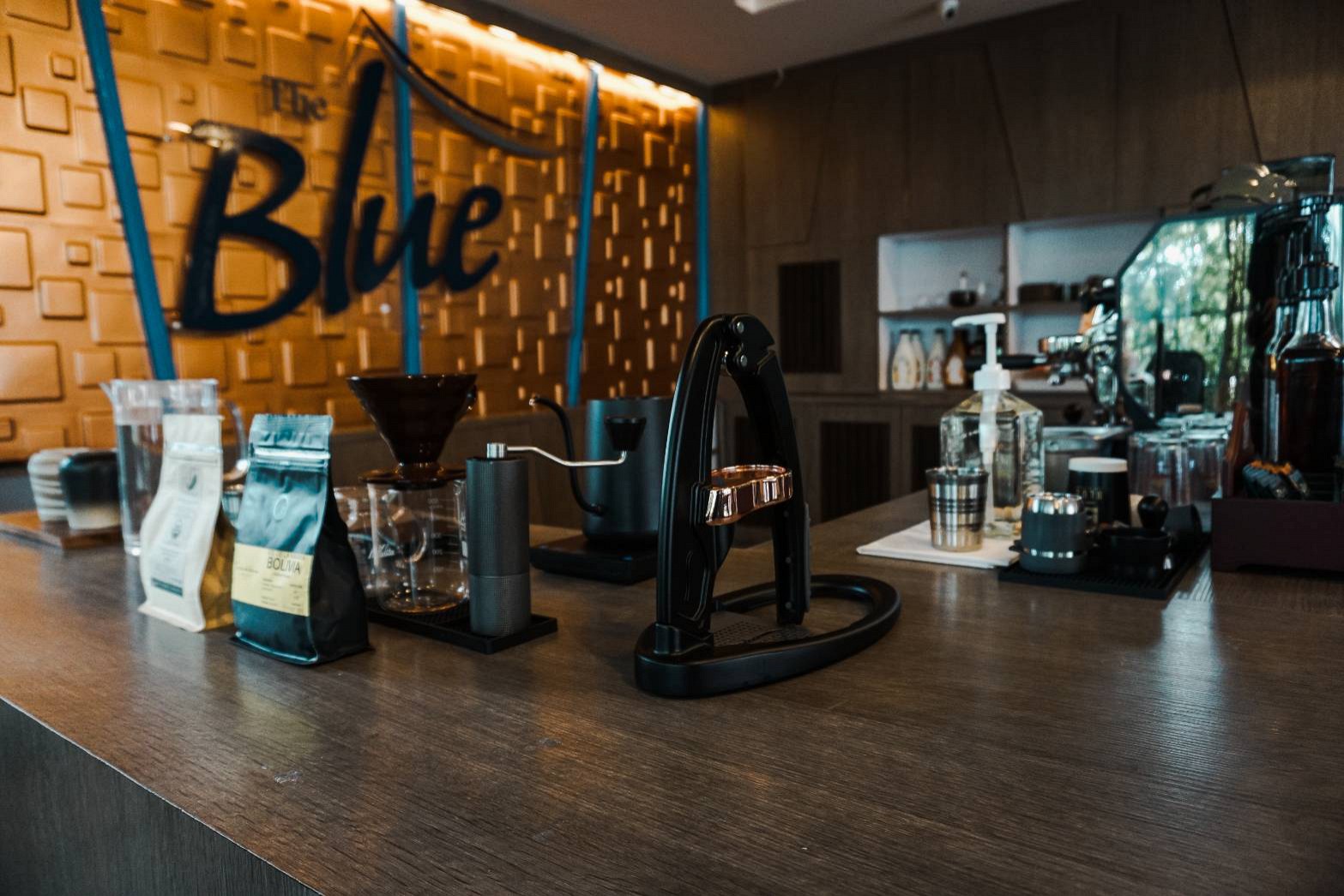 Be Blue Cafe & Restaurant